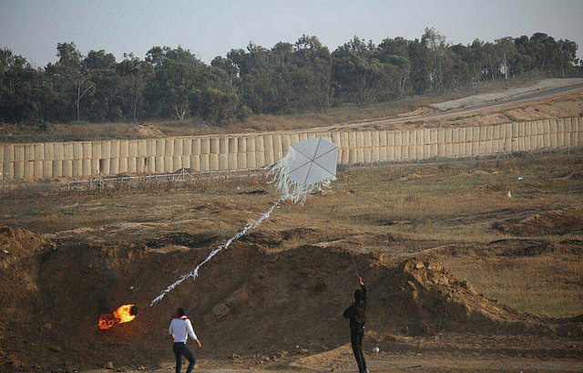 Палестинские террористы возобновили "огненный террор"